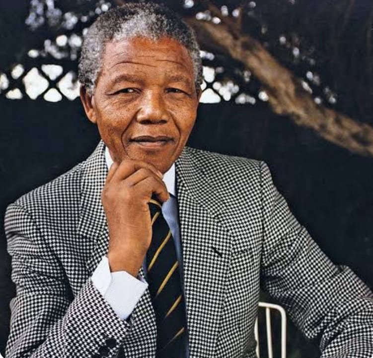When Nelson Mandela s Extraordinary Act Of Humility Shocked Former When Nelson Mandela s Extraordinary Act Of Humility Shocked Former