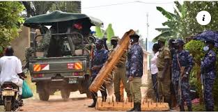Photo of Security Siege on Kyagulanyi’s Magere Home Ends as Army, Police Withdraw