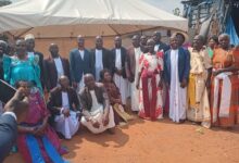 Photo of Omutuba gwa Mukuma e Sempa bwebaakiise e Mbuga ku Kakkalabizo lya Jjajjaabwe Omutaka Kisolo Ssebyoto Muwanga.