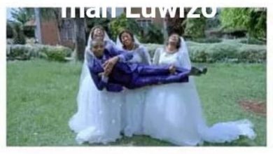 Photo of Happy Congolese Triplets Marry One Man